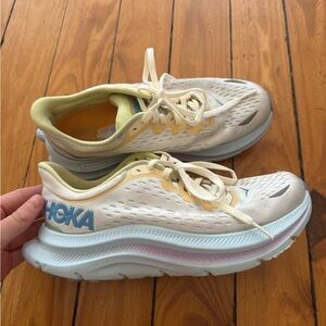 womens hoka’s size 6.5! so cute but have some spots shown in pics.